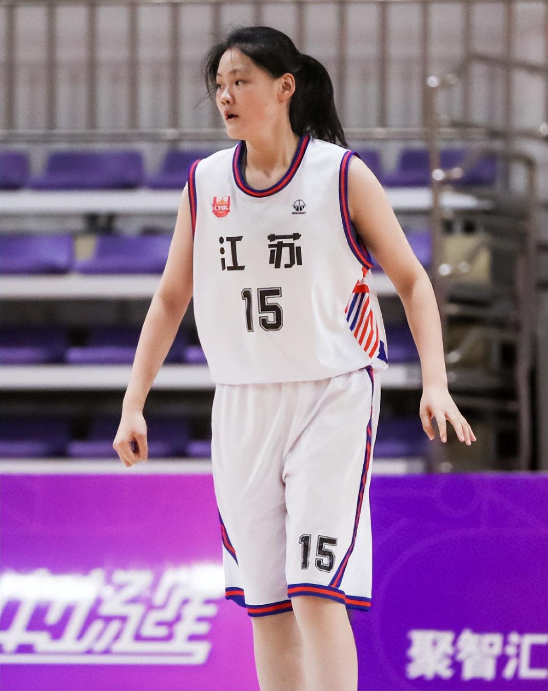 这支女篮中